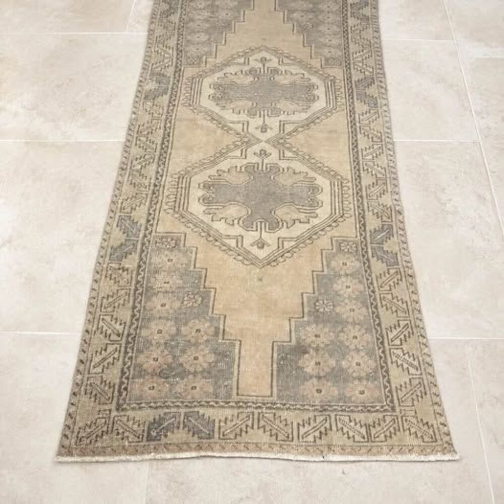 Vintage Turkish Oushak Rug | 3.9’ x 8.3’ | Hand-Knotted Wool